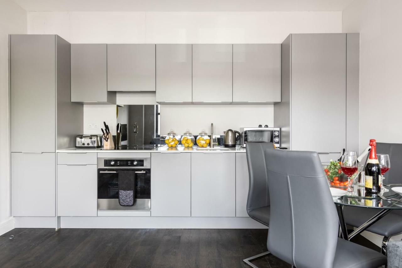 Homely - Watford Premier Apartments Exterior foto