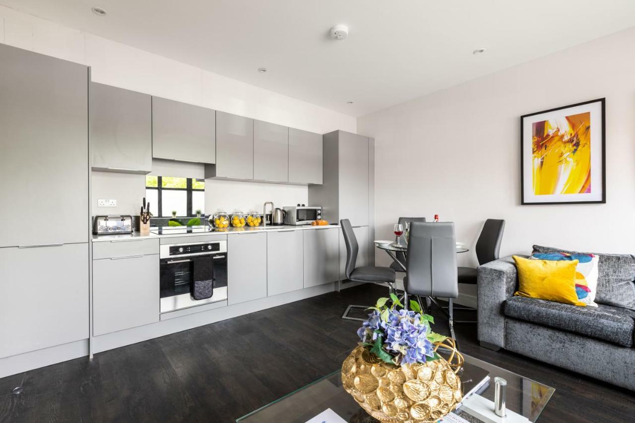 Homely - Watford Premier Apartments Exterior foto